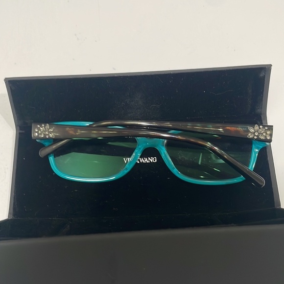 Vera Wang Glass Frames—BEAUTIFUL! Crystal Details—Excellent Condition! - Picture 7 of 7